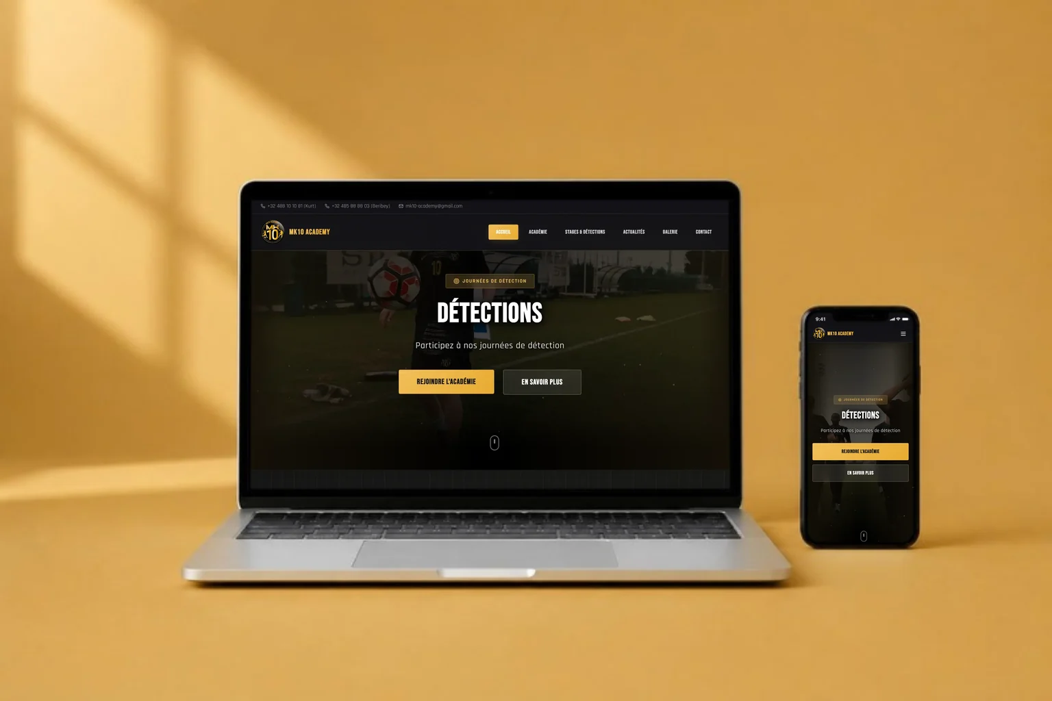 Le site MK10 Academy affiché sur un ordinateur portable et sur un téléphone