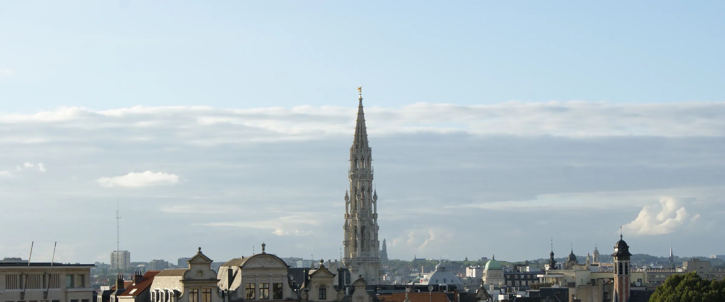 Le Mont des Arts et la flèche de l’hôtel de ville de Bruxelles
